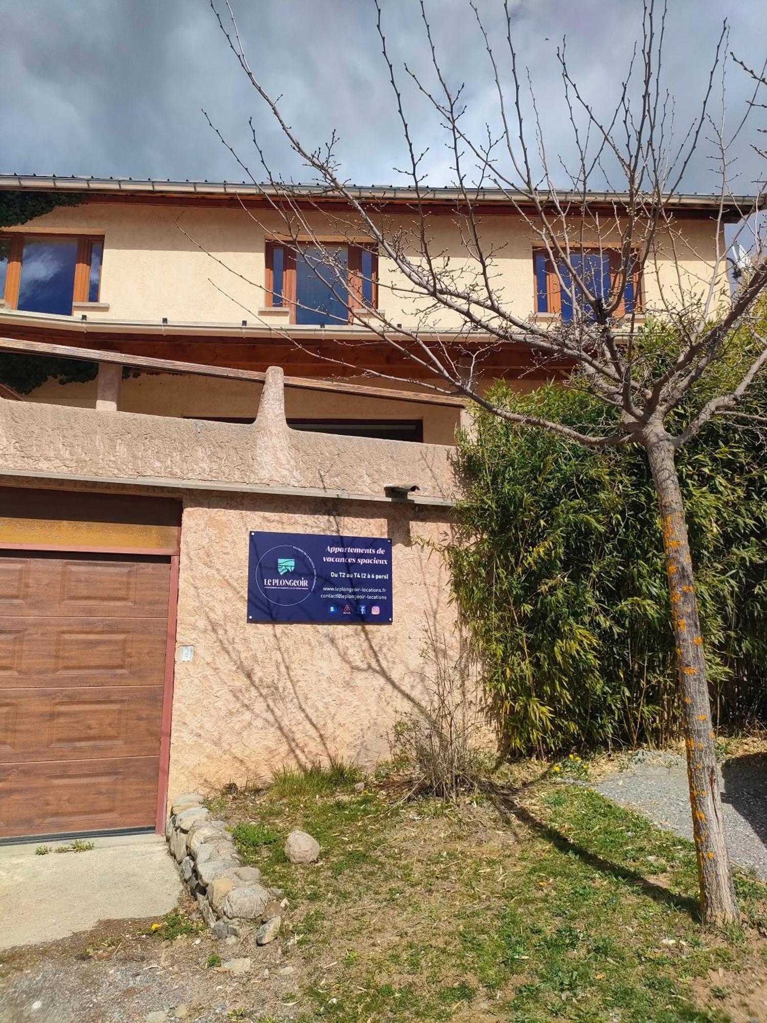 Apartment Le Cosy Du Plongeoir - T2 Neuf Avec Vue Sur Le De Serre Poncon Et Grande Terrasse Avec Jardin Savines
