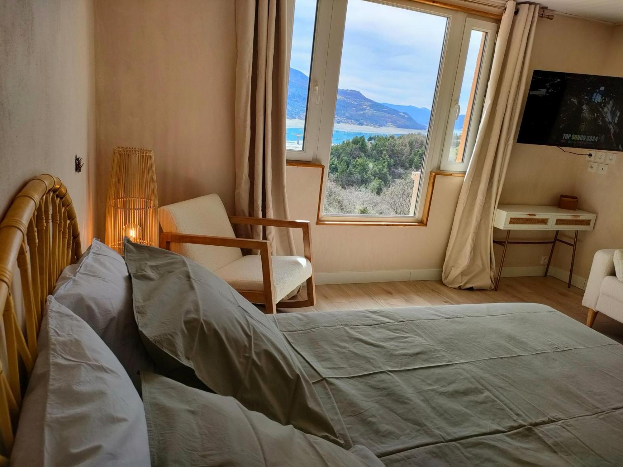 Le Cosy Du Plongeoir - T2 Neuf Avec Vue Sur Le De Serre Poncon Et Grande Terrasse Avec Jardin * Savines-le-Lac