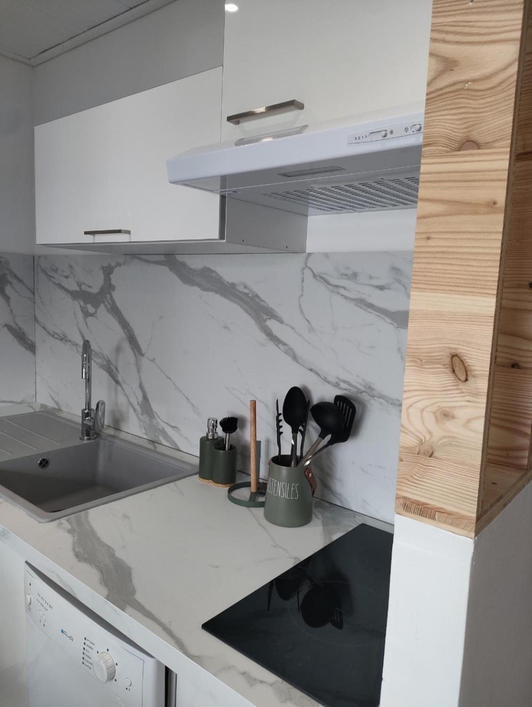 Apartment Le Cosy Du Plongeoir - T2 Neuf Avec Vue Sur Le De Serre Poncon Et Grande Terrasse Avec Jardin Savines