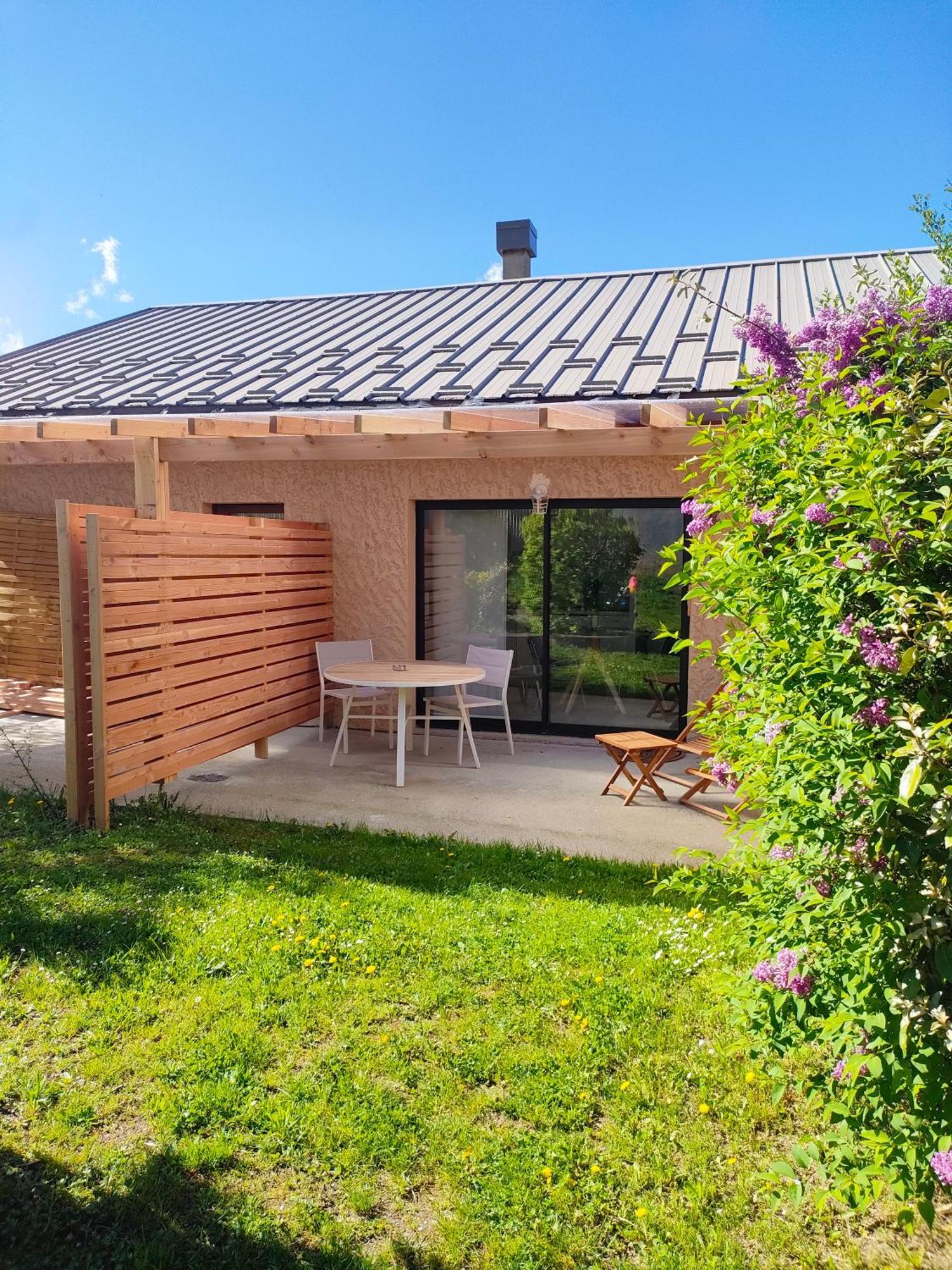Le Cosy Du Plongeoir - T2 Neuf Avec Vue Sur Le De Serre Poncon Et Grande Terrasse Avec Jardin Apartment